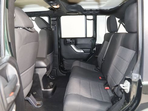 Used 2012 Jeep Wrangler Unlimited Rubicon AWD/4WD image 37