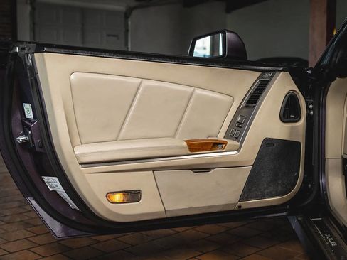 Used 2004 Cadillac XLR image 98