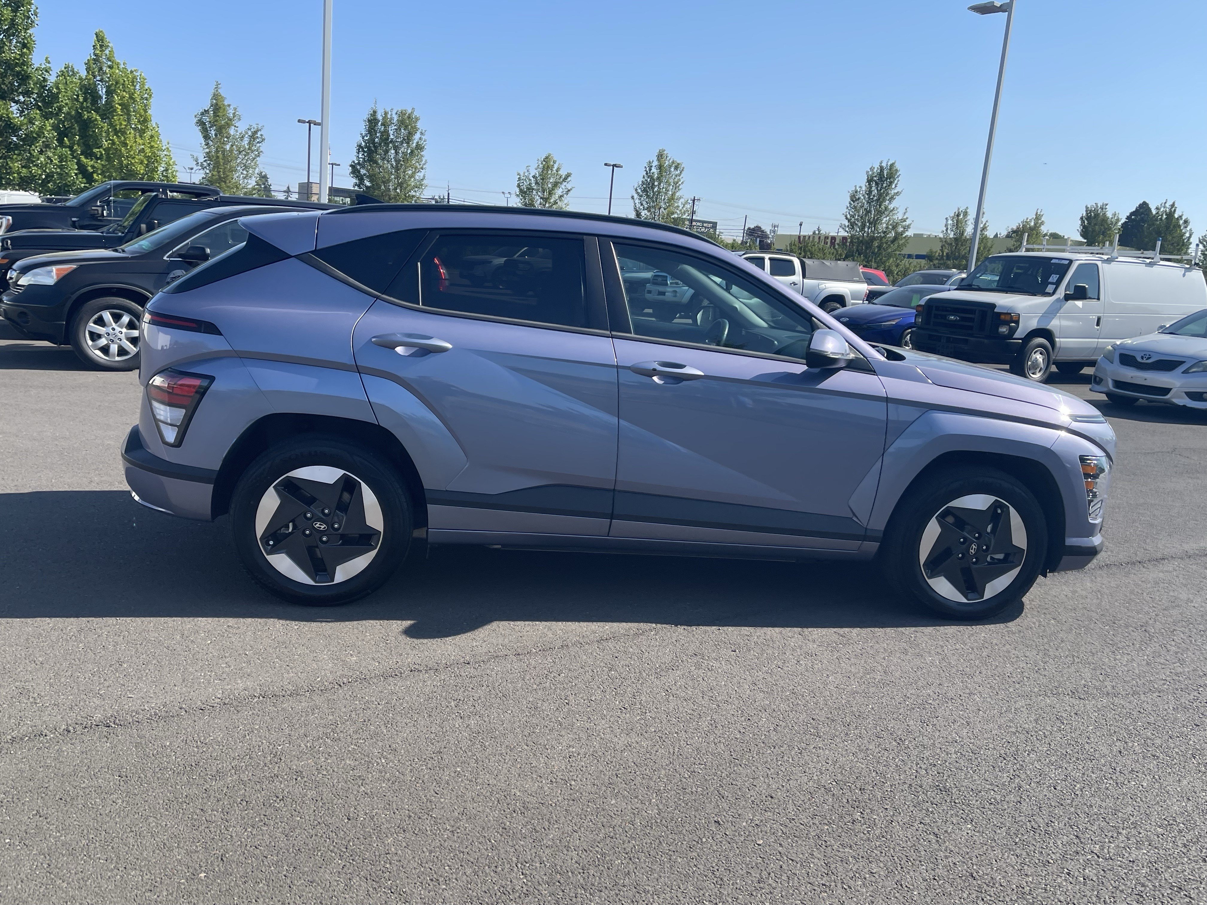 Used 2024 Hyundai Kona SEL FWD image 6