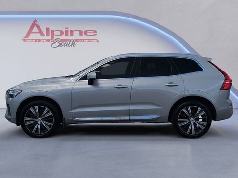 Used 2022 Volvo XC60 B5 Inscription w/ Advanced Package image 2