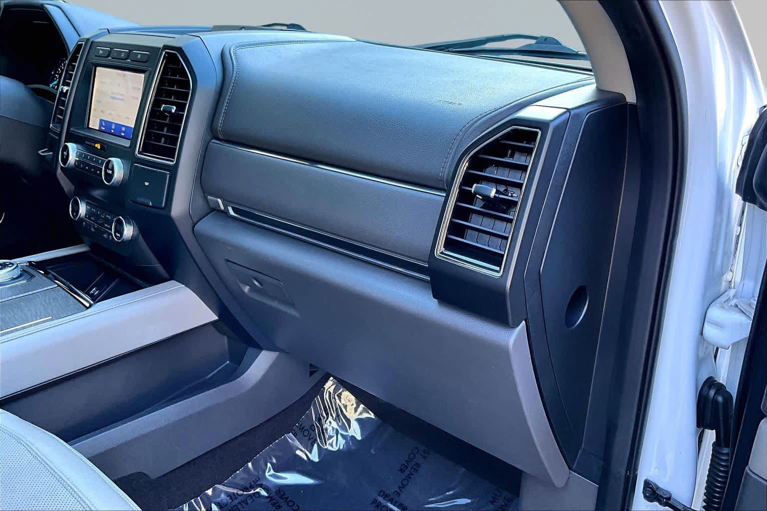 Used 2021 Ford Expedition Limited RWD image 19