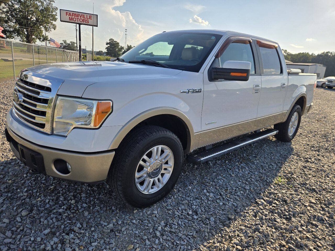 Used 2014 Ford F150 Lariat w/ Equipment Group 501A Mid AWD/4WD image 2