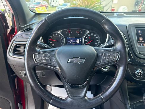 Used 2022 Chevrolet Equinox RS FWD image 10