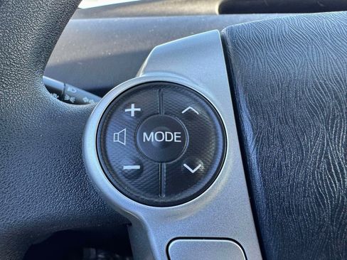 Used 2014 Toyota Prius Two image 28