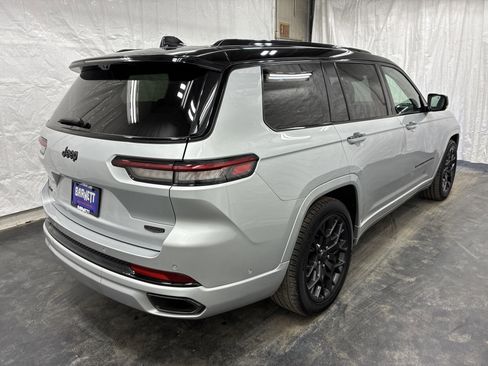 Used 2025 Jeep Grand Cherokee L Summit AWD/4WD image 5