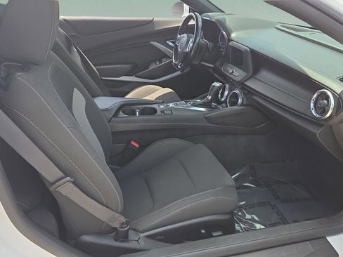 Used 2019 Chevrolet Camaro LT RWD image 14