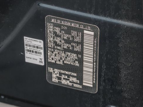 Used 2021 Nissan Armada SL w/ Captain's Chairs Package image 19