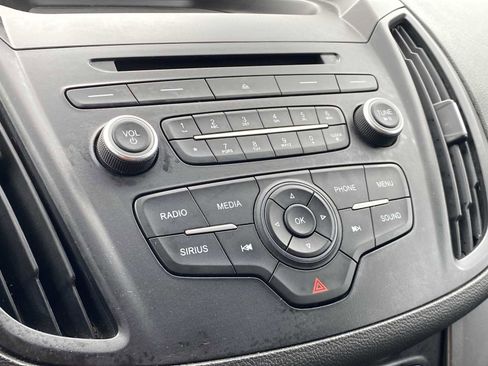 Used 2017 Ford Escape SE image 27