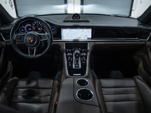 Used 2020 Porsche Panamera 4S AWD/4WD image 20