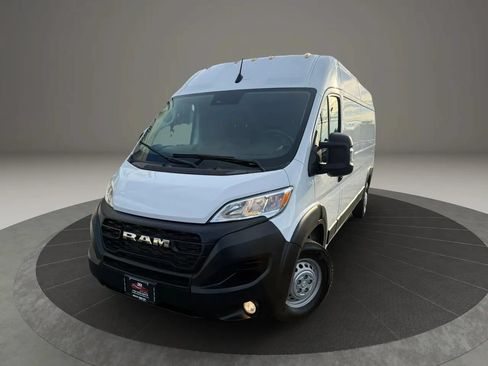 Used 2025 RAM ProMaster 2500 w/ Convenience Group FWD image 2