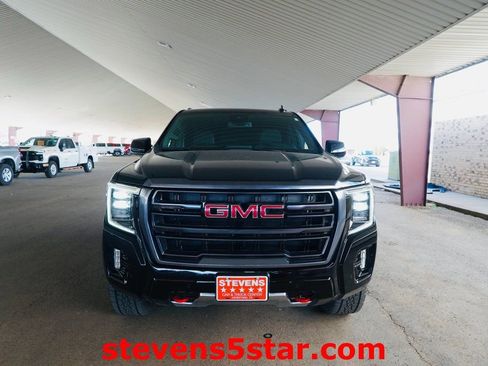 Used 2024 GMC Yukon AT4 image 2