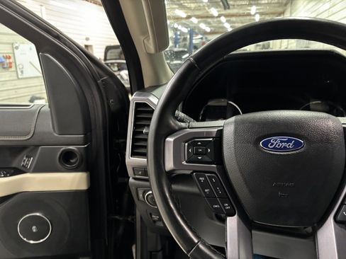 Used 2019 Ford Expedition Platinum image 14