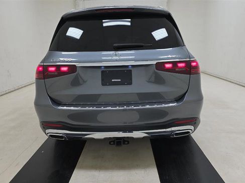 Used 2024 Mercedes-Benz GLS 450 4MATIC image 5