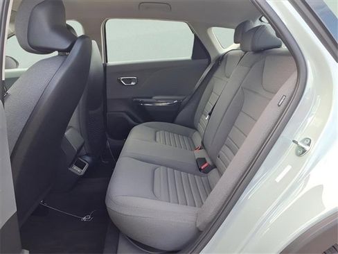 New 2025 Kia K4 EX image 19