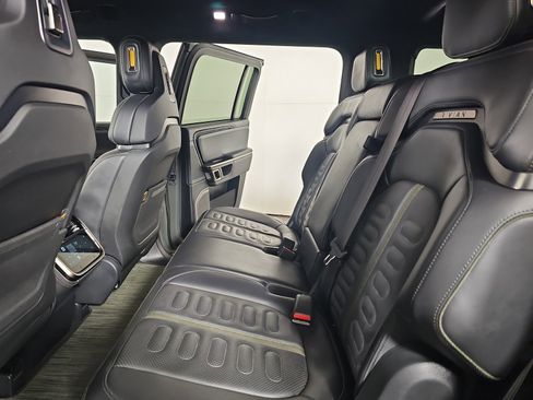 Used 2022 Rivian R1S Launch Edition image 21