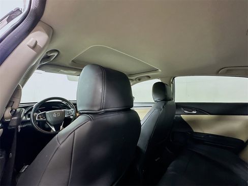 Used 2020 Honda Civic EX image 9