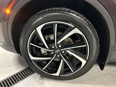 Used 2023 Lincoln Corsair Reserve image 9