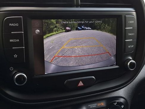 Used 2022 Kia Soul LX w/ Technology Package FWD image 22