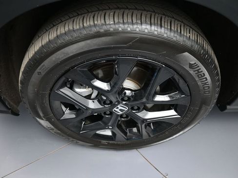 Used 2024 Honda HR-V Sport image 14