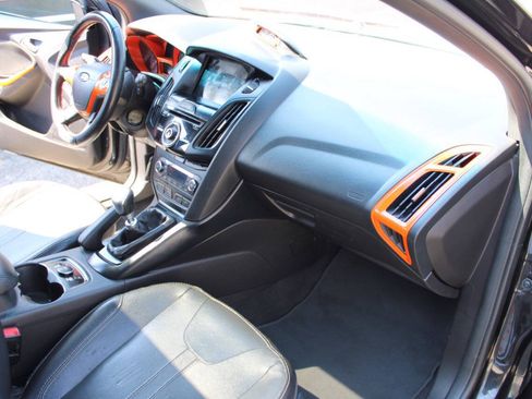 Used 2014 Ford Focus ST w/ Equipment Group 202A FWD image 13