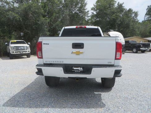 Used 2018 Chevrolet Silverado 1500 LTZ Z71 w/ LTZ Plus Package AWD/4WD image 7