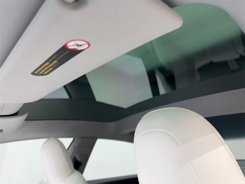 Used 2021 Tesla Model 3 Performance image 69