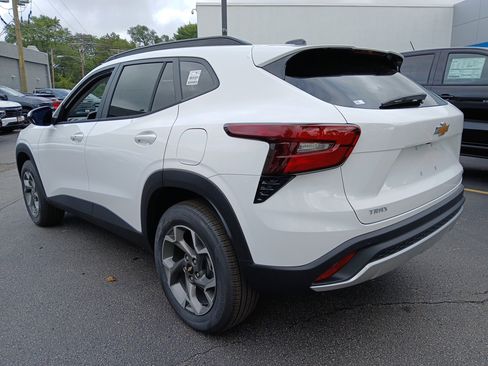New 2026 Chevrolet Trax LT w/ Driver Confidence Package image 5