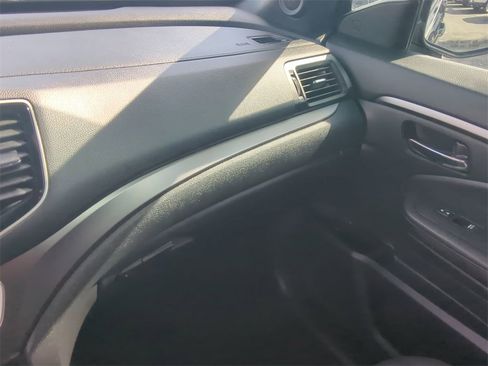 Certified 2022 Honda Pilot Sport image 16