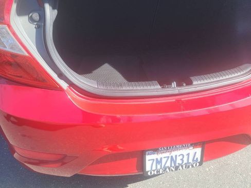 Used 2016 Hyundai Accent SE FWD image 12