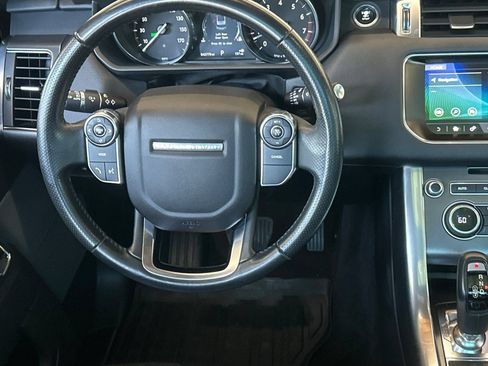 Used 2017 Land Rover Range Rover Sport SE AWD/4WD image 16