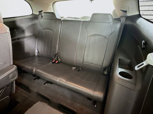 Used 2017 Buick Enclave Leather FWD image 27