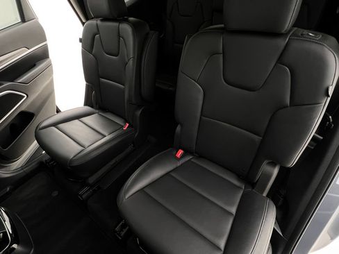 Used 2025 Kia Telluride S AWD/4WD image 15