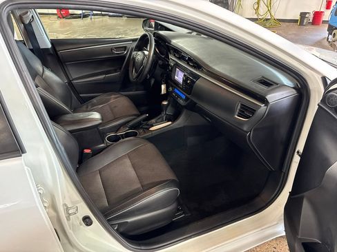Used 2015 Toyota Corolla S FWD image 36