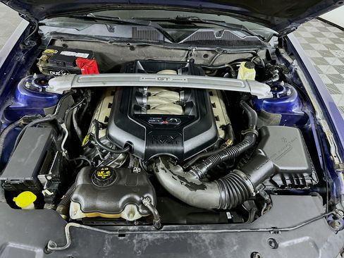 Used 2012 Ford Mustang GT w/ Brembo Brake Pkg image 28