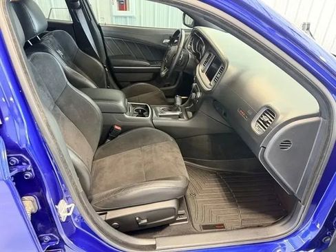 Used 2022 Dodge Charger Scat Pack w/ Plus Group RWD image 27