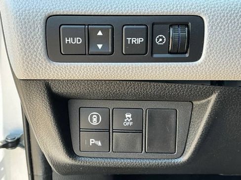 Used 2018 Honda Accord Touring image 17