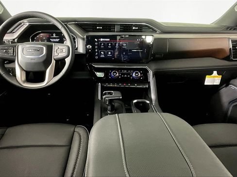 New 2026 GMC Sierra 1500 Denali w/ Denali Reserve Package image 5