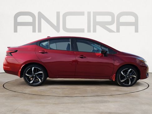 New 2025 Nissan Versa SR w/ Trunk Package image 12