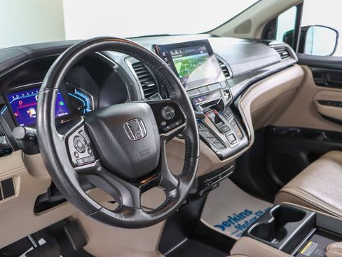Used 2023 Honda Odyssey Elite image 24