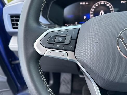 Certified 2024 Volkswagen Taos SE image 12