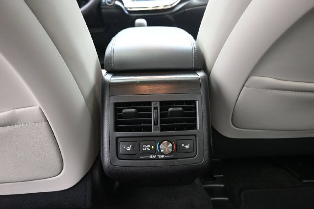 Used 2016 Toyota Avalon Limited w/ Toyota Safety Sense Package FWD image 27