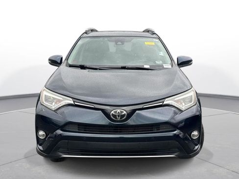 Used 2017 Toyota RAV4 Limited image 3