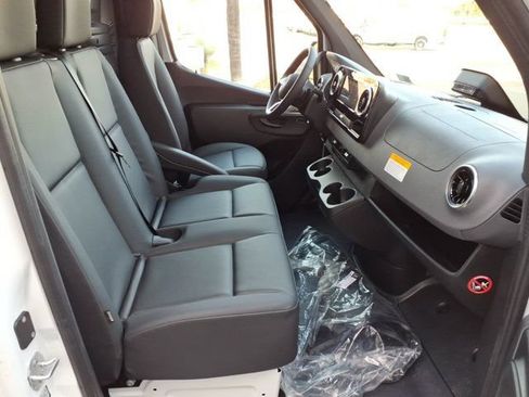 New 2026 Mercedes-Benz Sprinter 2500 image 17