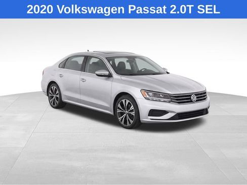 Used 2020 Volkswagen Passat 2.0T SEL FWD image 2