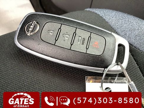 Used 2025 Nissan Versa SV FWD image 25