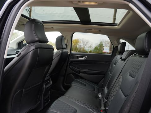 Used 2023 Ford Edge Titanium w/ Equipment Group 301A AWD/4WD image 21