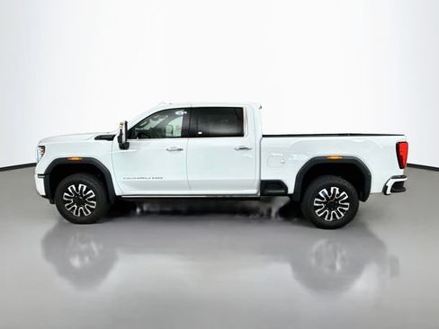 Used 2024 GMC Sierra 2500 Denali Ultimate w/ Max Trailering Package AWD/4WD image 4