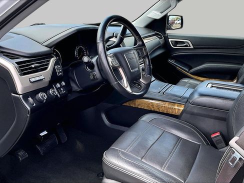 Used 2016 GMC Yukon Denali w/ Open Road Package AWD/4WD image 12