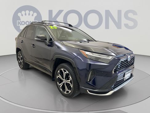 Used 2025 Toyota RAV4 XSE w/ Premium Package AWD/4WD image 2
