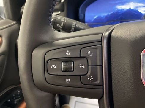 Used 2024 GMC Yukon Denali Ultimate image 37